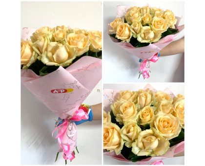 15 cream roses 60 cm in a delicate package!