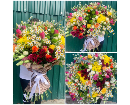 Bright bouquet in the field style!